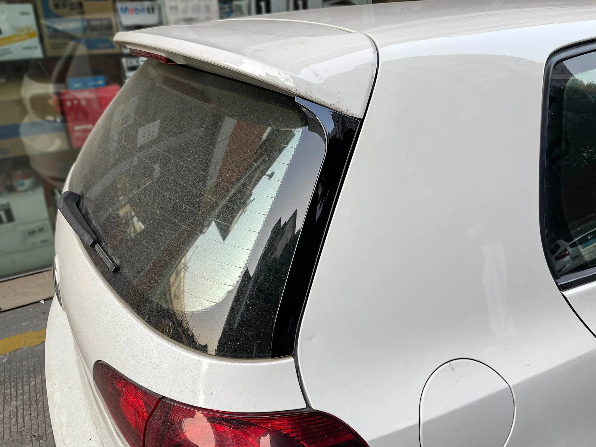 Glossy Black Rear Window Spoiler Side Wing For VW Golf 6 MK6 GTI R 2009-2013 vw11 - Image 4
