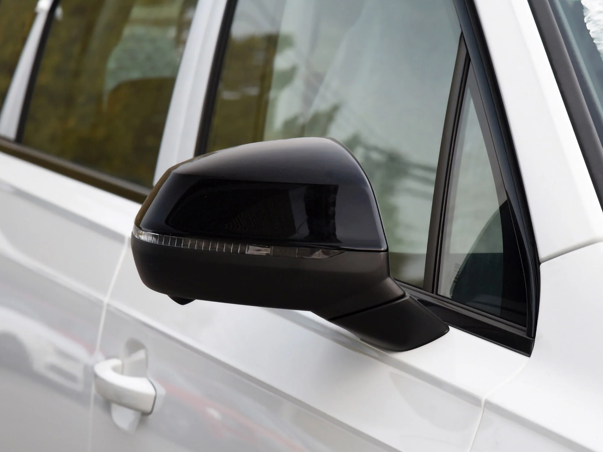 Gloss Black Mirror Cover Caps for Audi Q5 SQ5 Q7 SQ7 2018-2025 w/ Lane Assist - Image 3