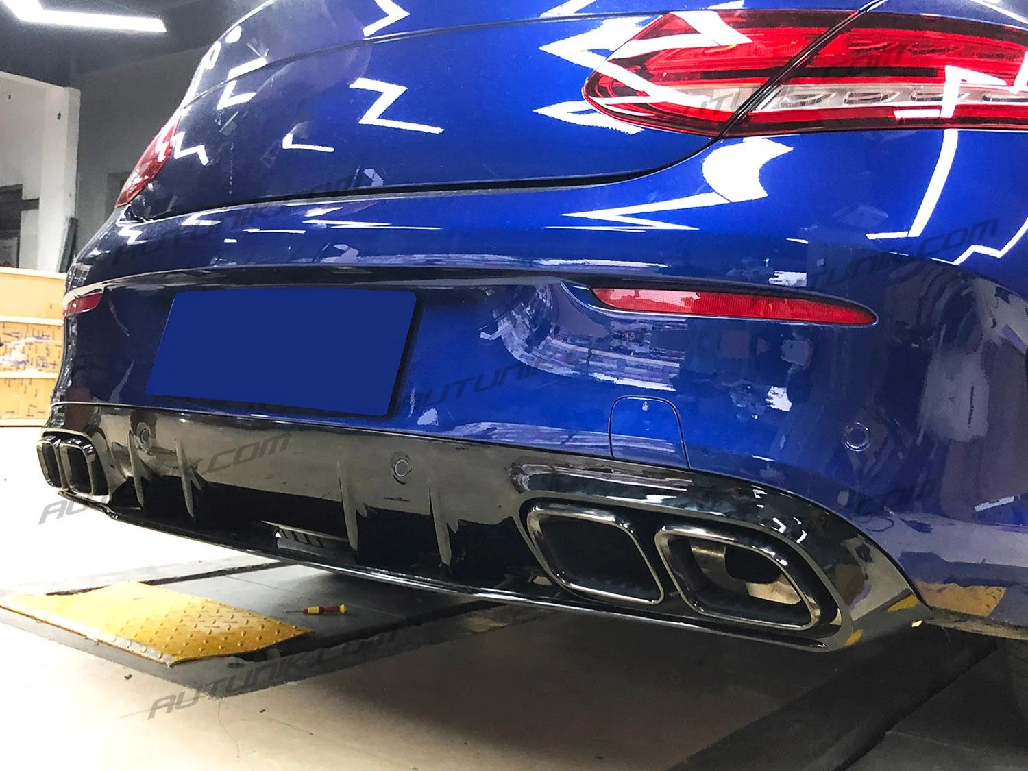 Rear Diffuser + Black Exhaust Tips For Mercedes W205 Coupe AMG Sport 2015-2021 di18 - Image 5