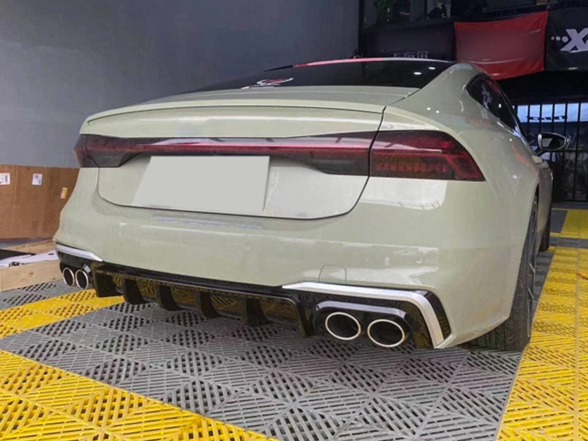 Rear Diffuser w/ Silver Exhaust Tips For AUDI A7 C8 S-line S7 2019-2025 - Image 3