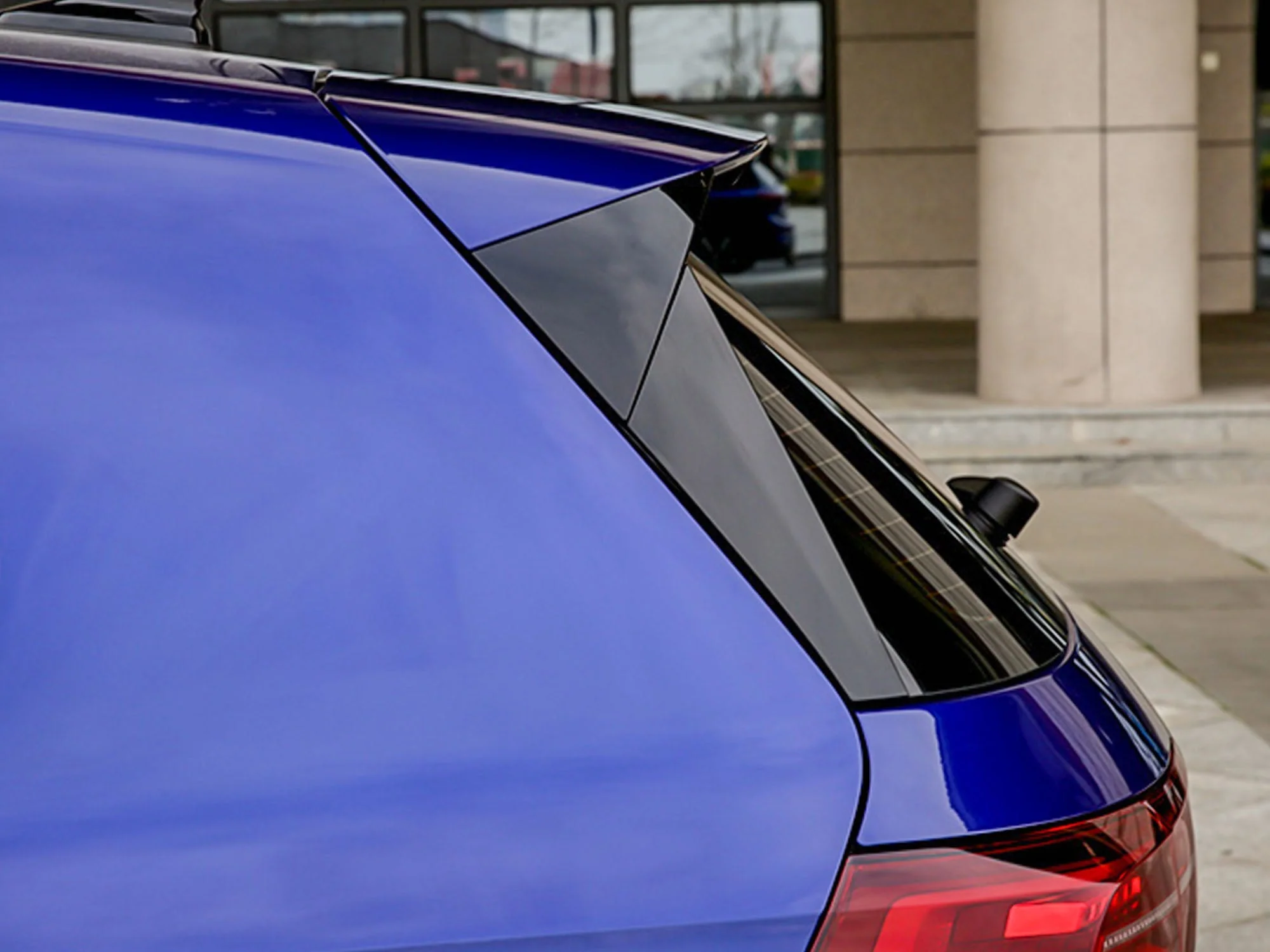 Gloss Black Rear Window Spoiler For VW Golf MK8 TSI TDI 2022-2024 - Image 17