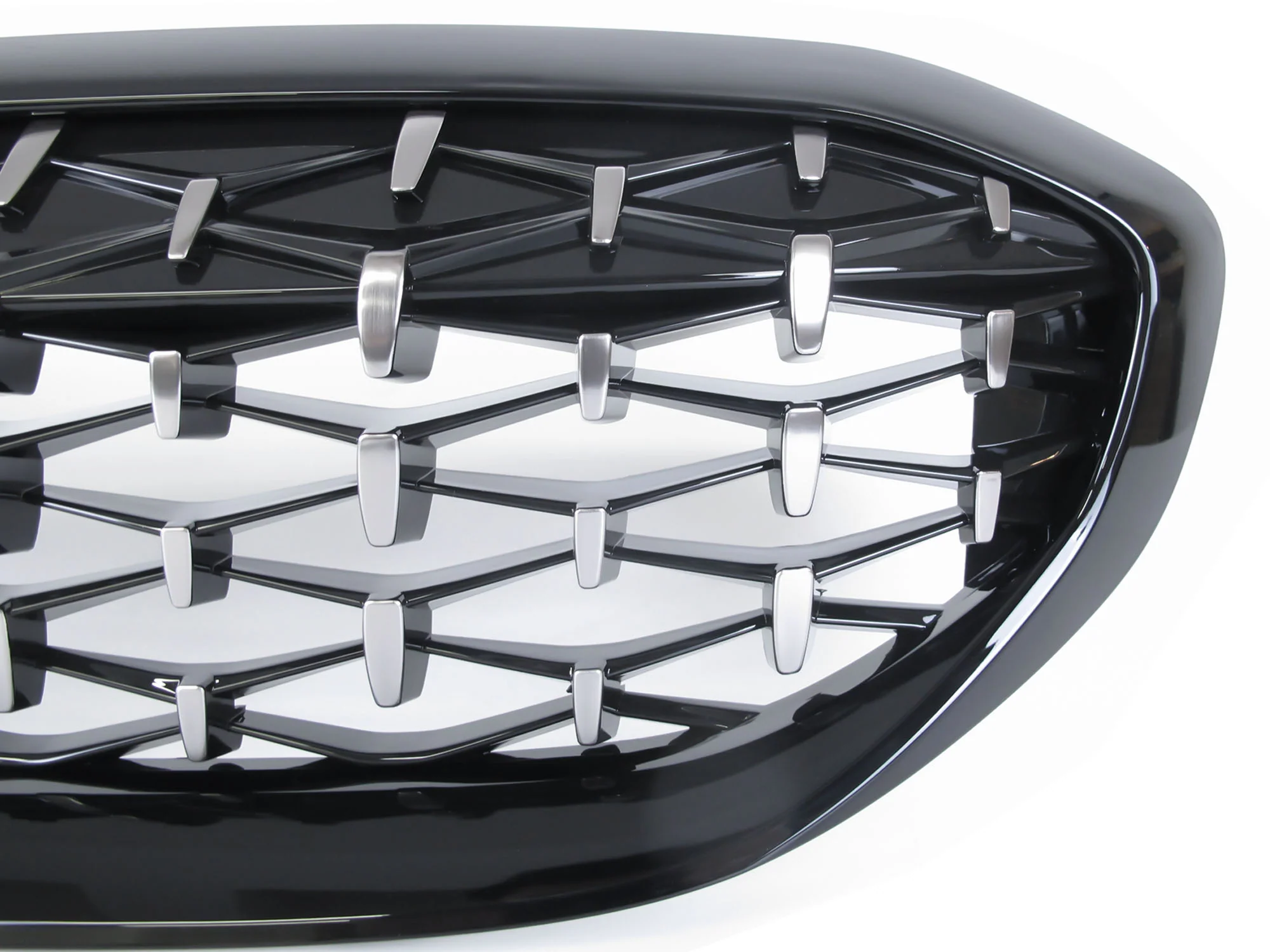 Silver Diamond Front Kidney Grill For BMW G20 3-Series M340i 2019 2020 2021 2022 - Image 6