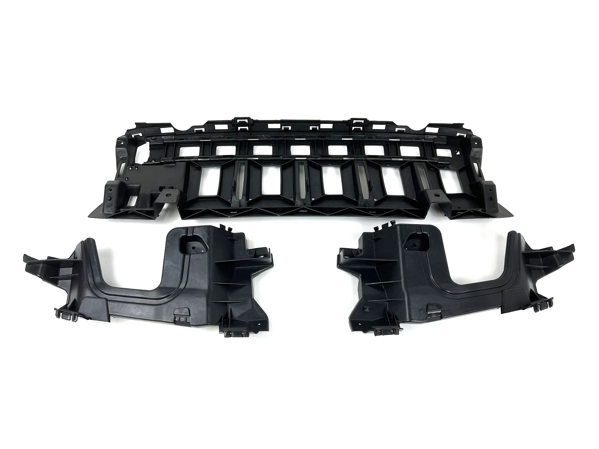 E63 Style Gloss Black Rear Diffuser + Silver Exhaust Tips For Mercedes W213 S213 2017-2023 AMG Bumper - Image 9