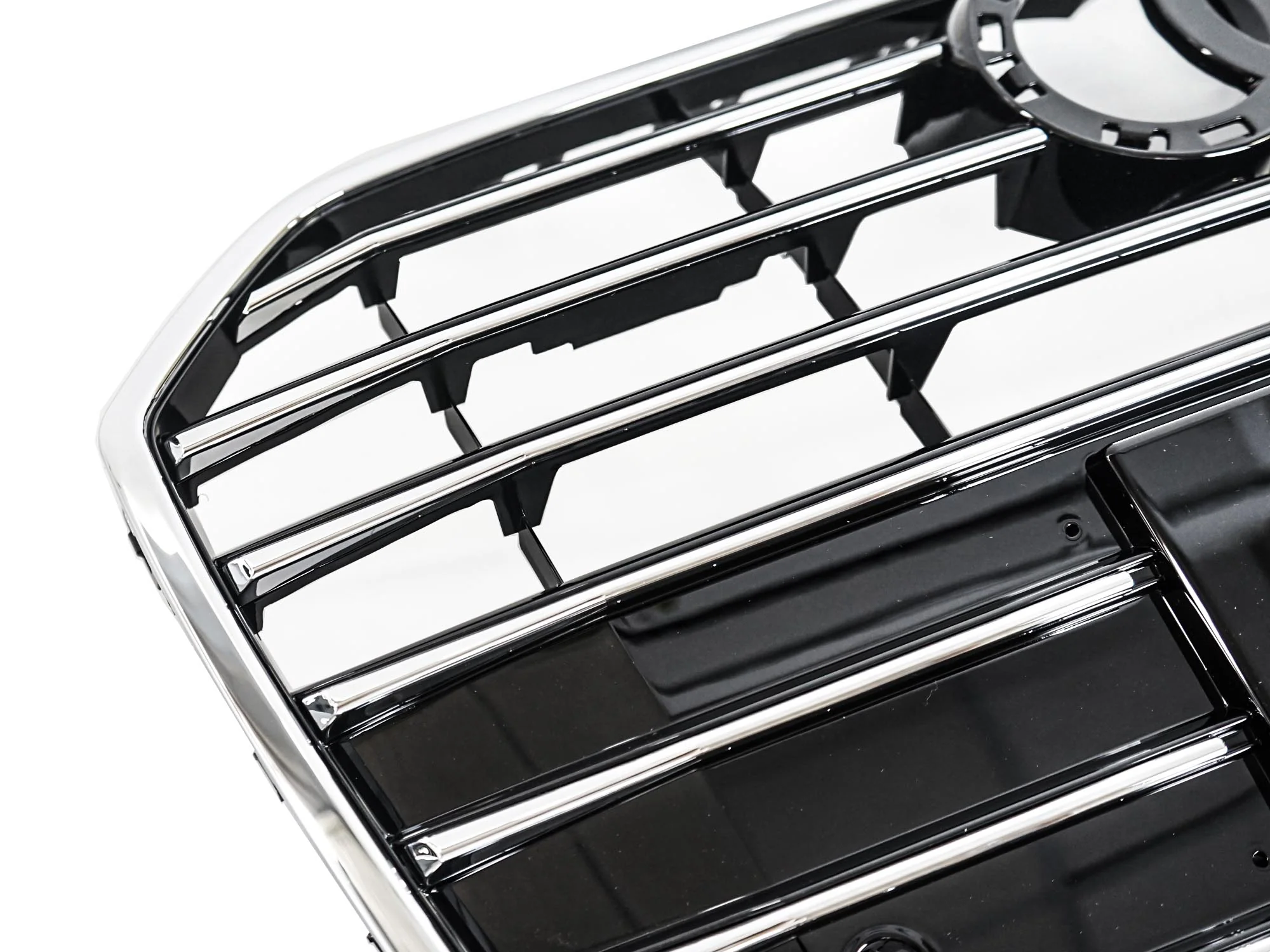 Chrome Front Bumper Grille S6 Style Fit for Audi A6/S6 C7 2016-2018 - Image 7