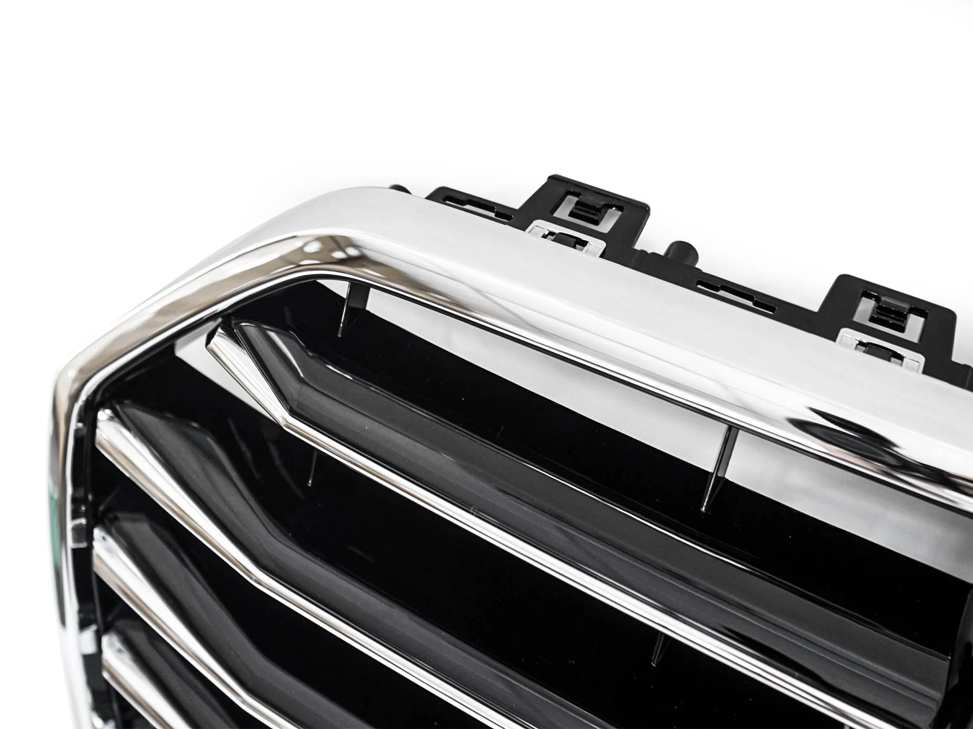 Chrome Front Bumper Grille S6 Style Fit for Audi A6/S6 C7 2016-2018 - Image 8
