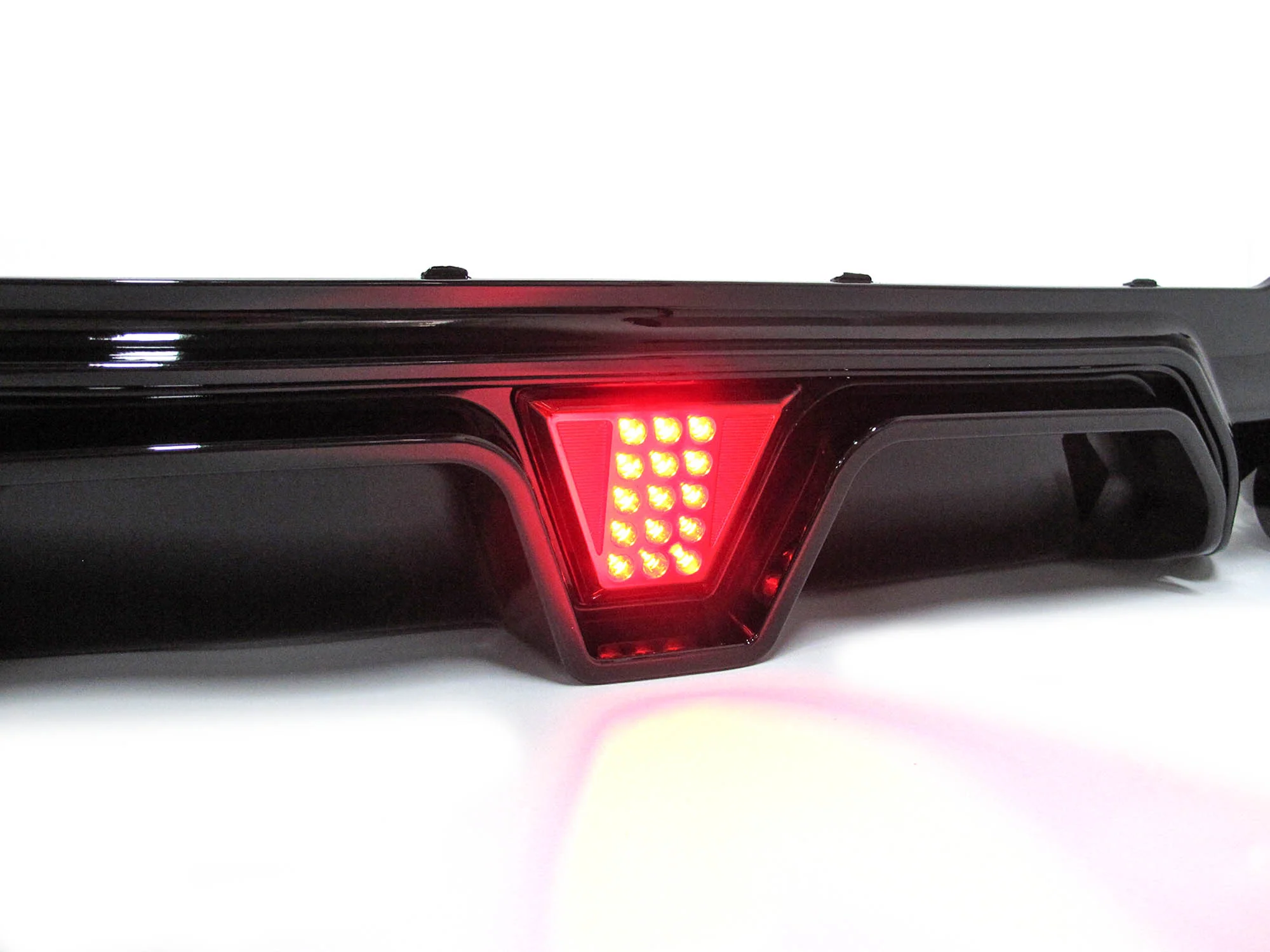 Gloss Black LED Rear Diffuser + Quad Exhaust Tips For BMW G30 520i 540i M Sport 2017-2023 - Image 6