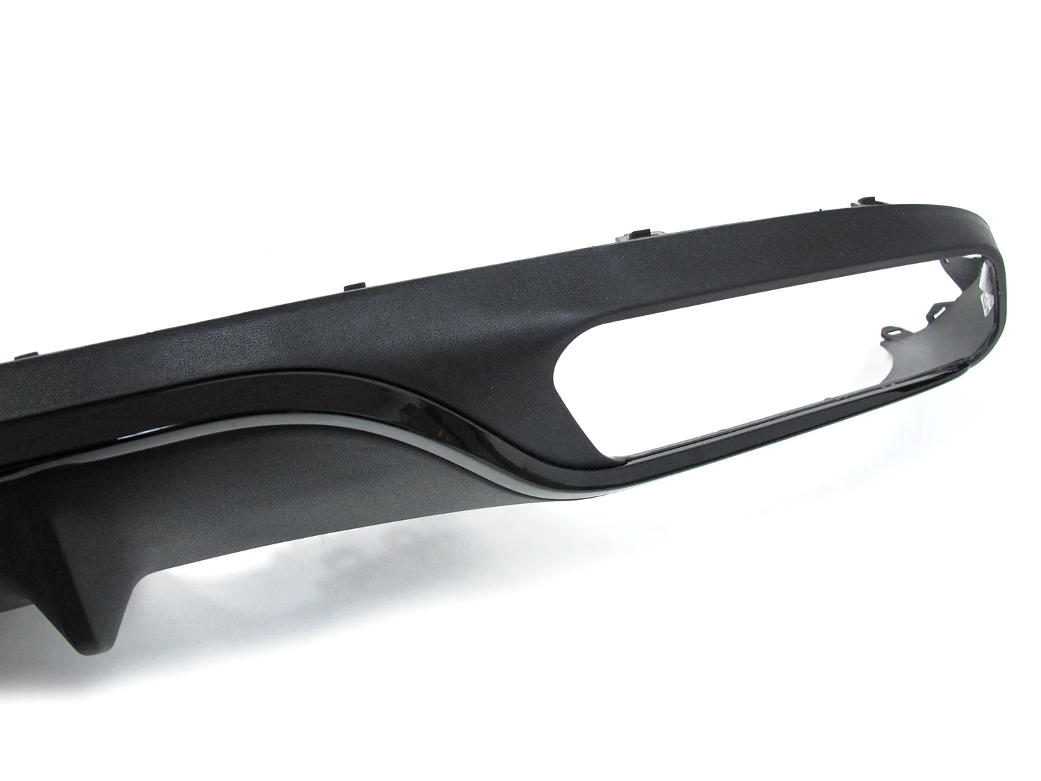 Gloss Black Diffuser & Exhaust Tips for Mercedes W213 Sedan Non-AMG 2017-2020 - Image 5