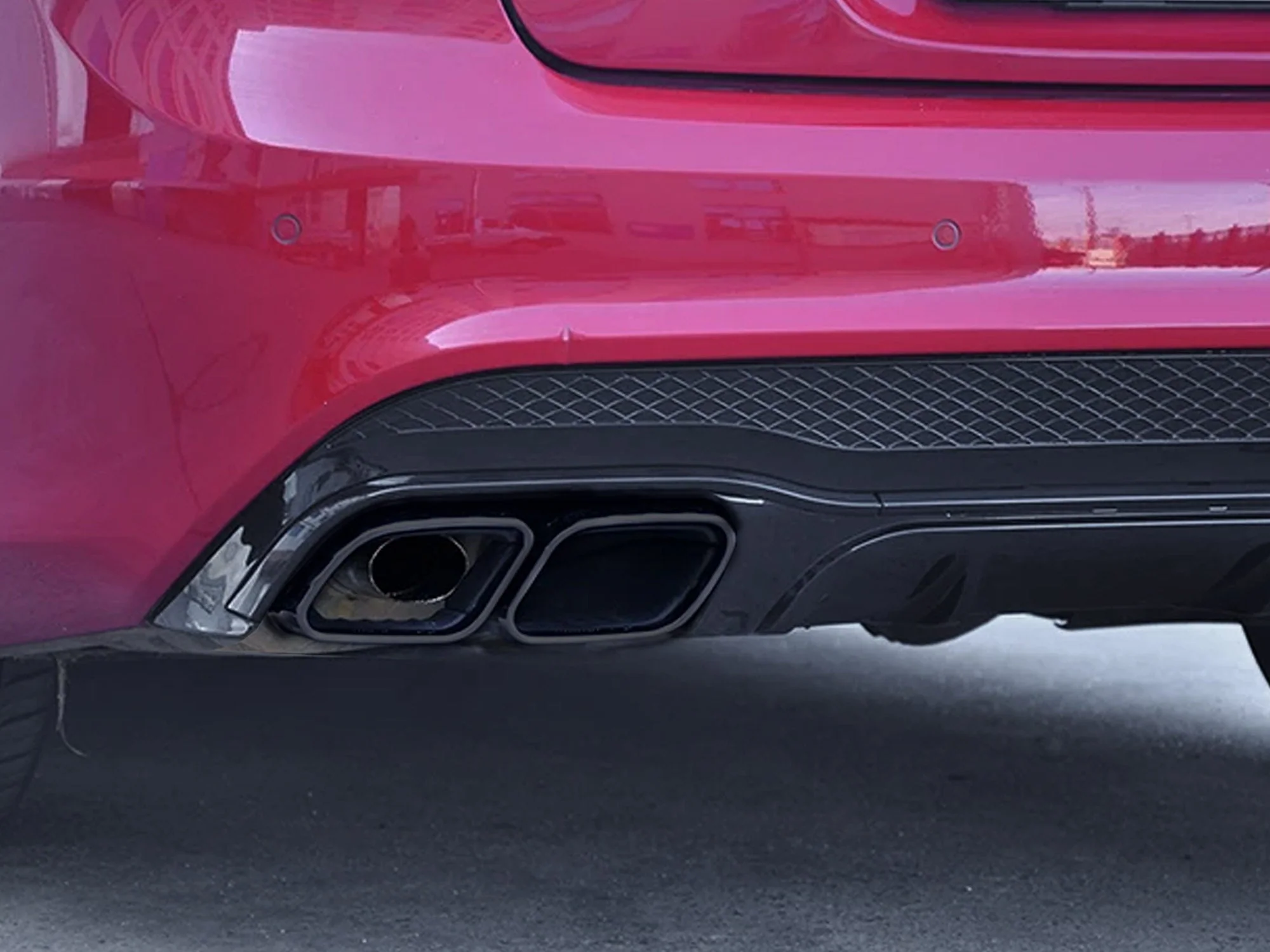 Gloss Black Rear Diffuser w/ Exhaust Tips for Mercedes C207 E250 E400 E500 E550 Coupe/Convertible AMG 2014-2017 - Image 3
