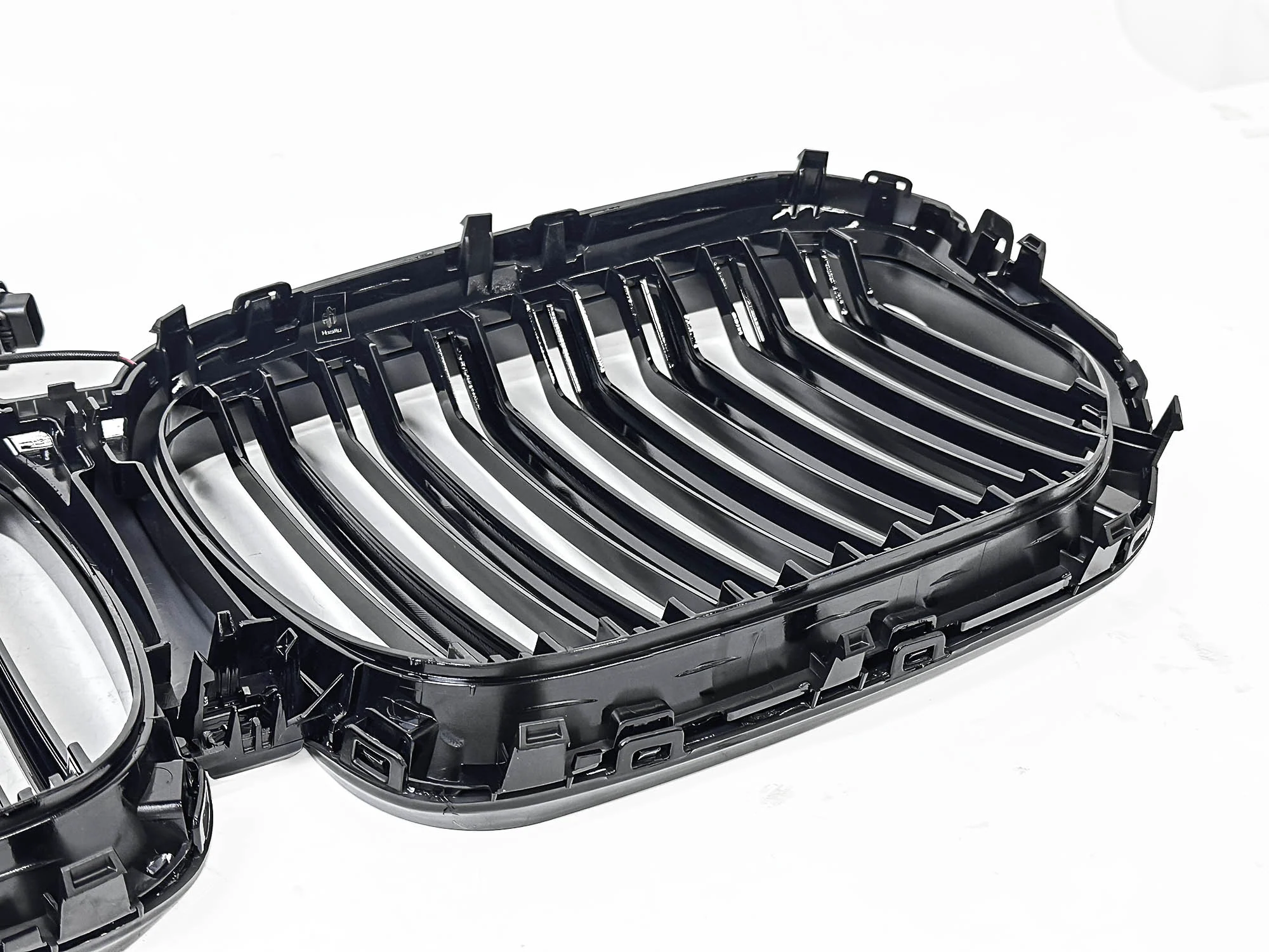 For 2019-2023 BMW X5 G05 Gloss Black Front Grille w/ LED Lights Dual Slat Kidney Grille - Image 9