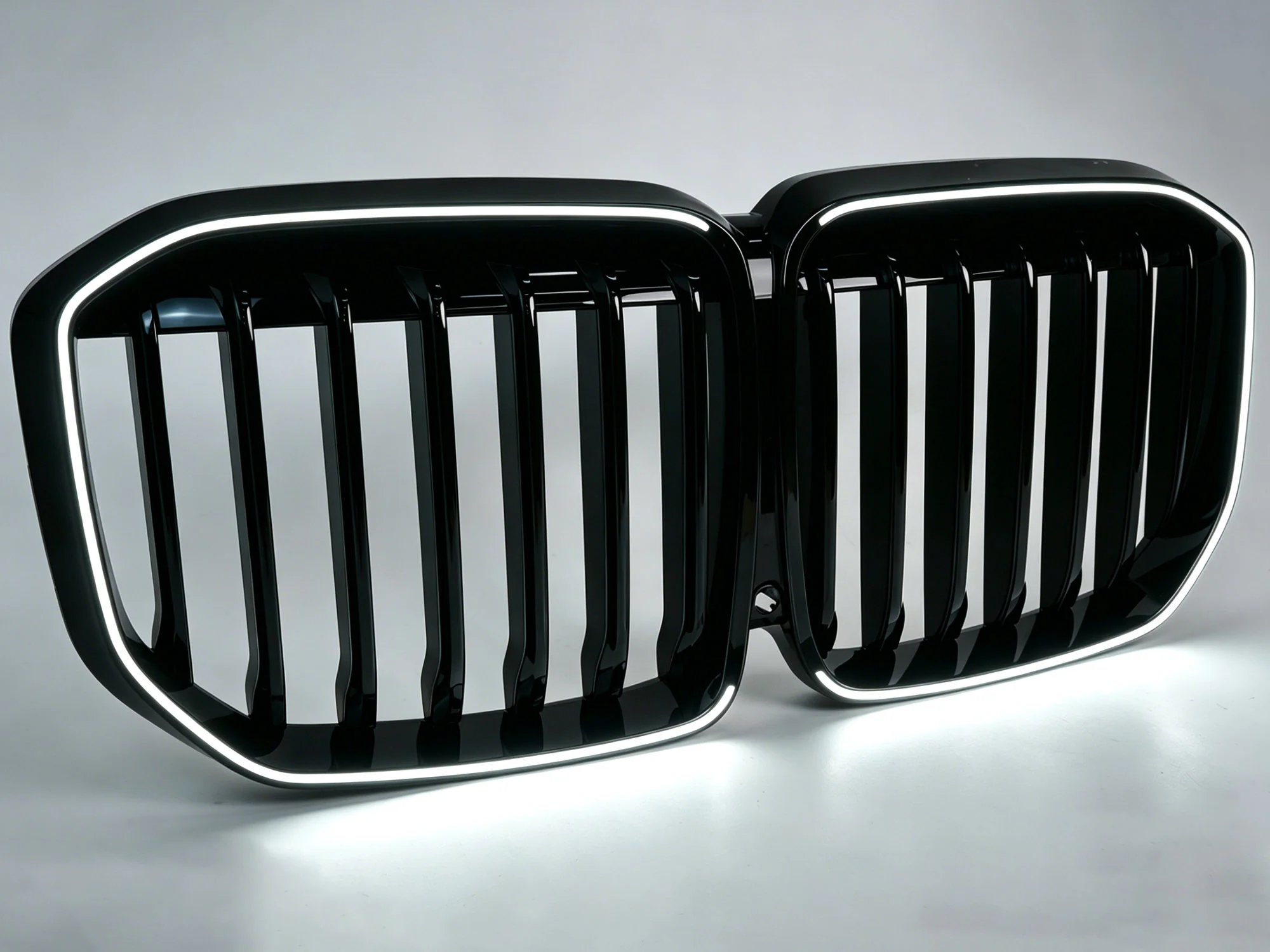 For 2019-2022 BMW X7 G07 LED illuminated Glowing Gloss Black Front Grille/Grill - Image 6
