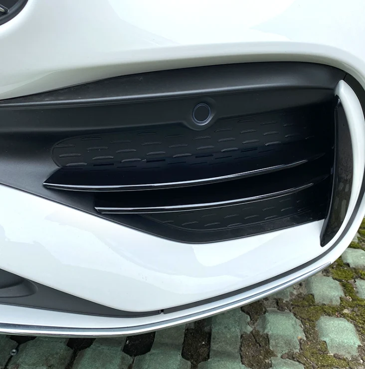 For 2022-2023 Mercedes C W206 S206 AMG Package Front Fog Light Lamp Cover Trim Glossy Black - Image 3