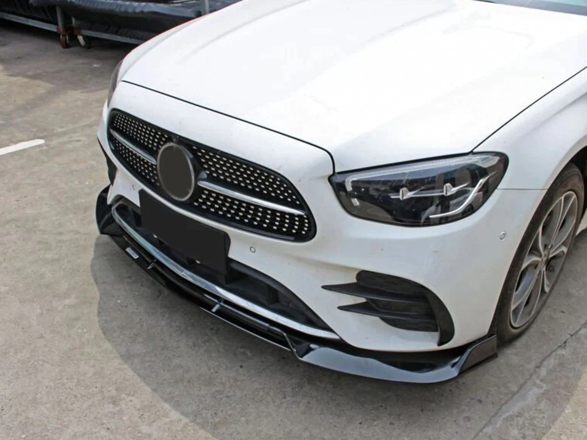 Gloss Black Front Bumper Splitter For Mercedes E-Class W213 Sedan AMG 2021-2023 - Image 4