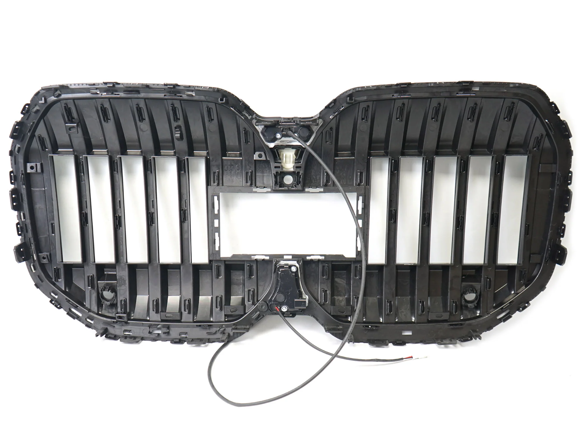 Front Bumper Kidney Grill Grille w/ LED Light For 2023-2026 BMW 7 Series G70 i7 - Image 8