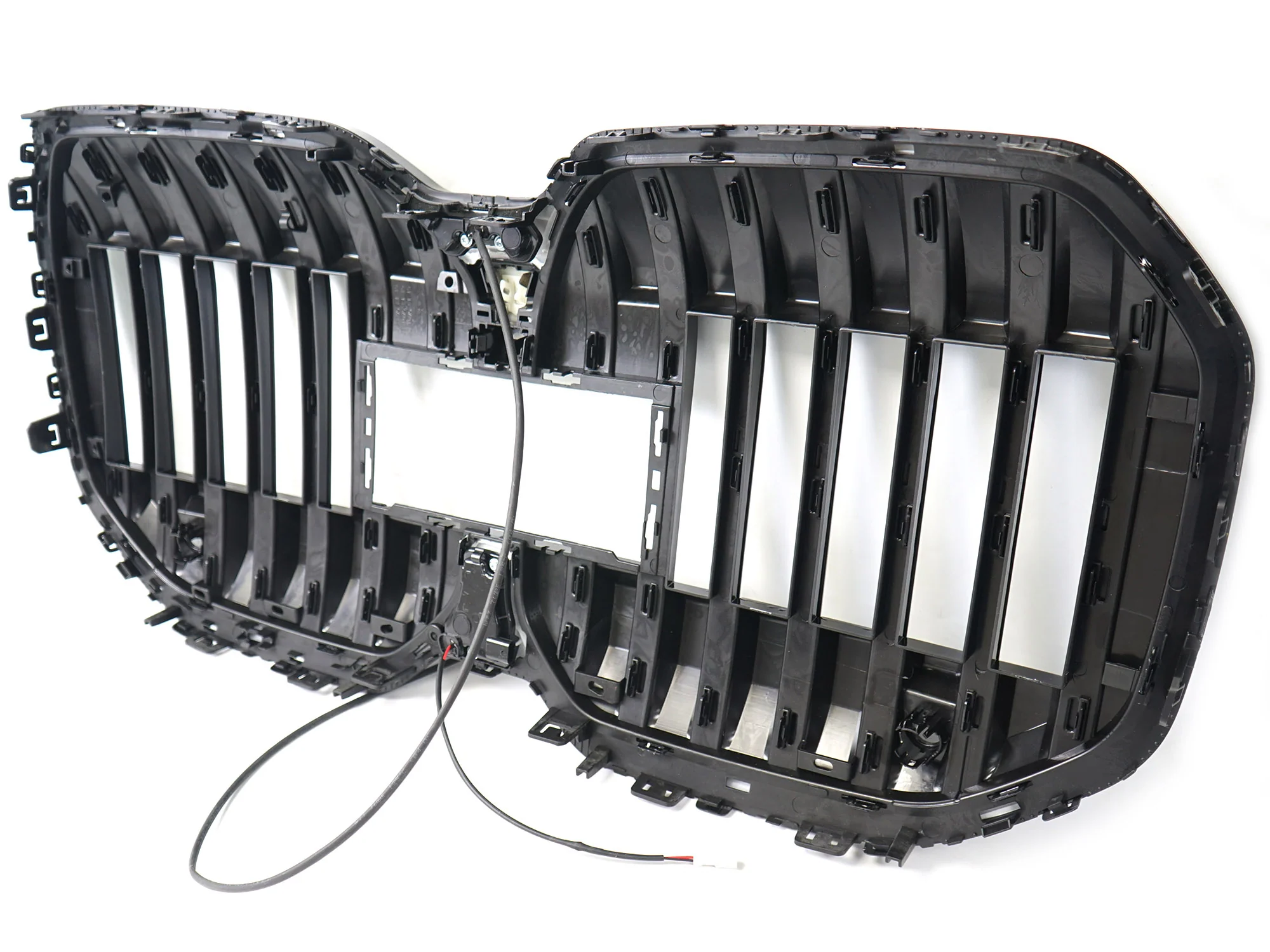 Front Bumper Kidney Grill Grille w/ LED Light For 2023-2026 BMW 7 Series G70 i7 - Image 9