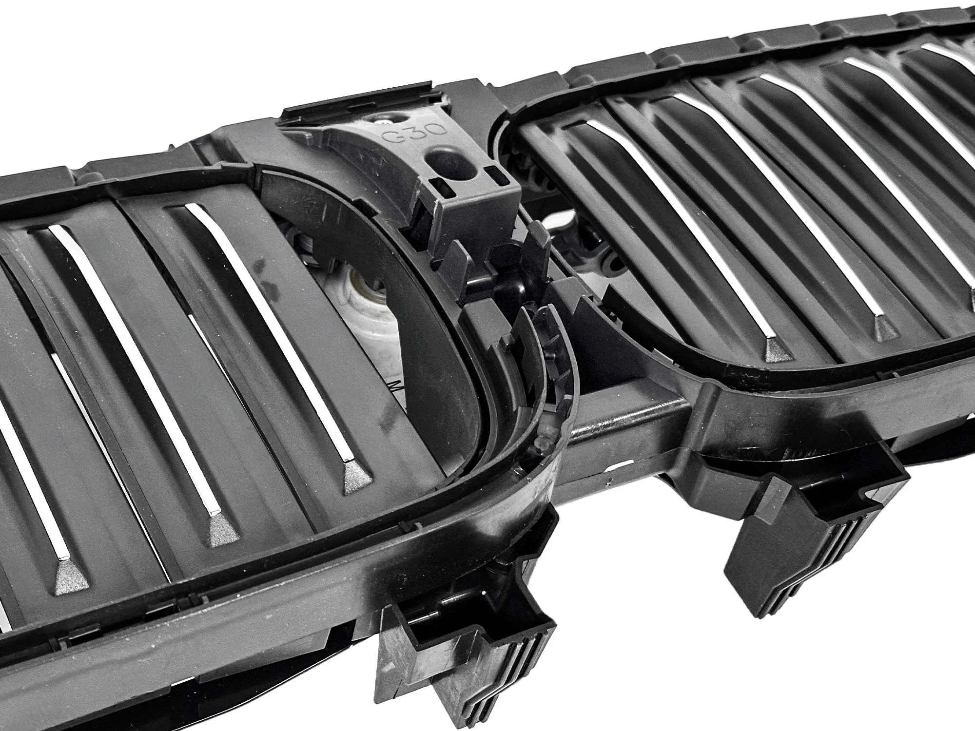 Front Upper Shutter Grille W/Motor 51137497281 For 2017-2020 BMW G30 530i 540i - Image 11