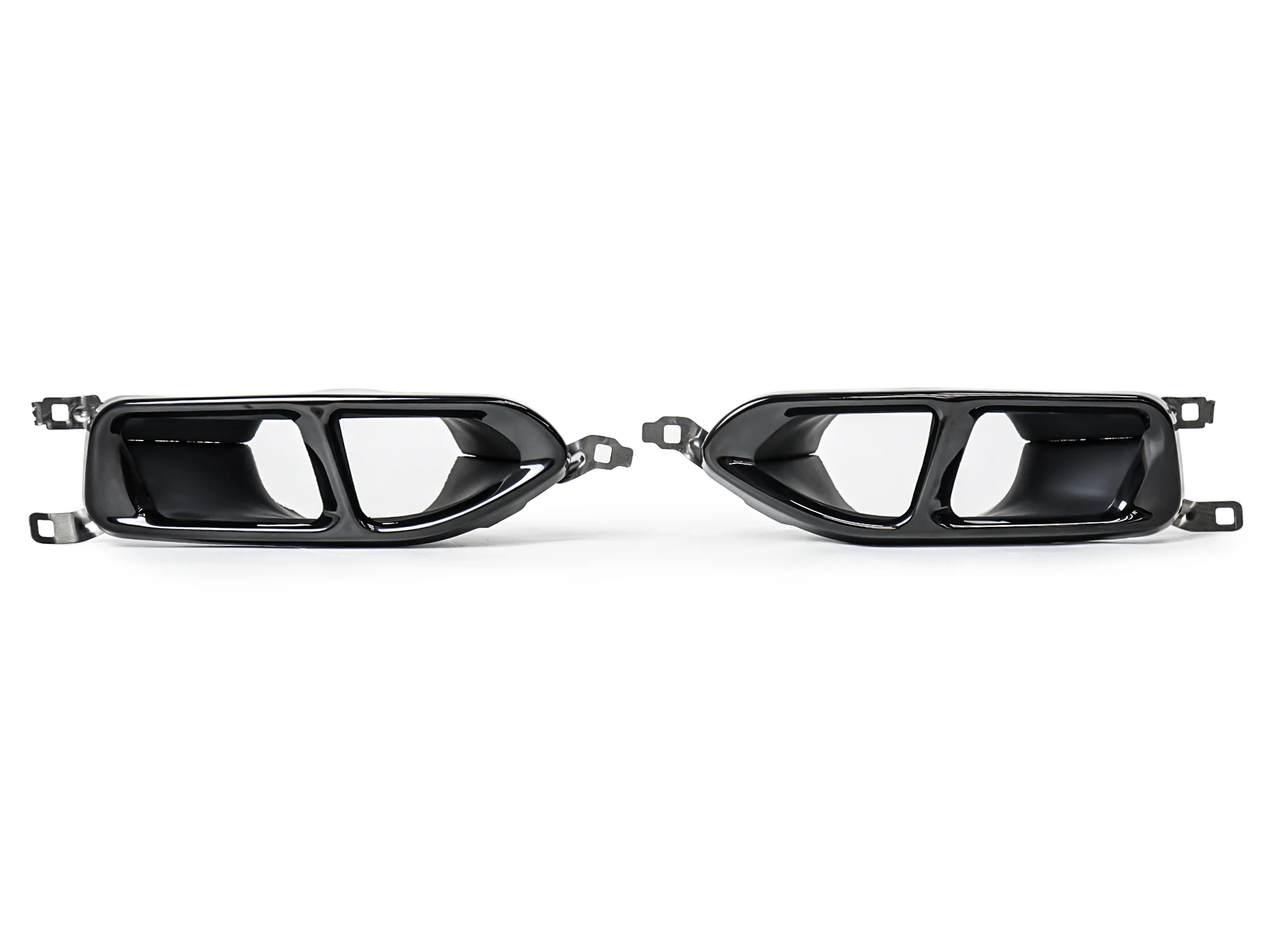 Gloss Black Rear Exhaust Tips for BMW 7 Series M Sport G11/G12 2016–2019 - Image 4