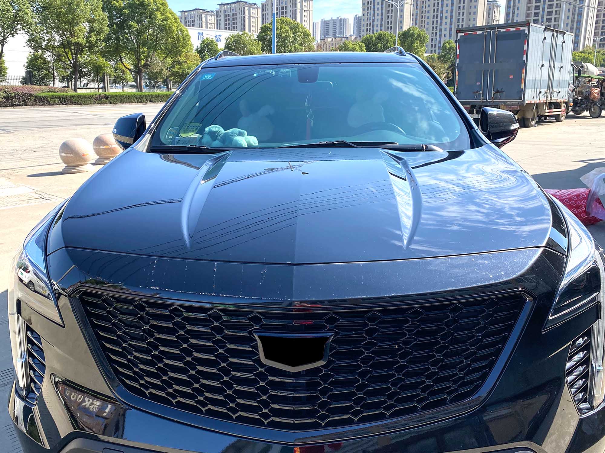 Black Diamond Front Upper Grill Replacement for Cadillac XT5 2020-2024 w/o Camera - Image 2
