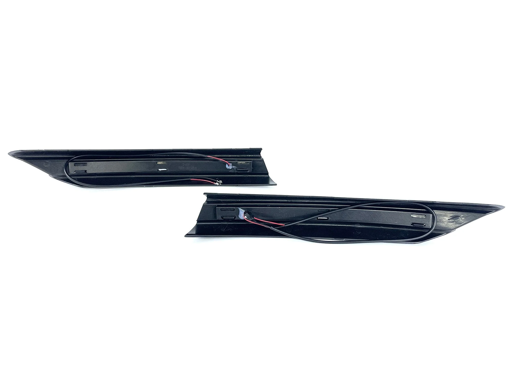 LED DRL Fog Lights for 2022–2025 Mercedes W206 C200 C300 AMG Line Sedan - Image 17