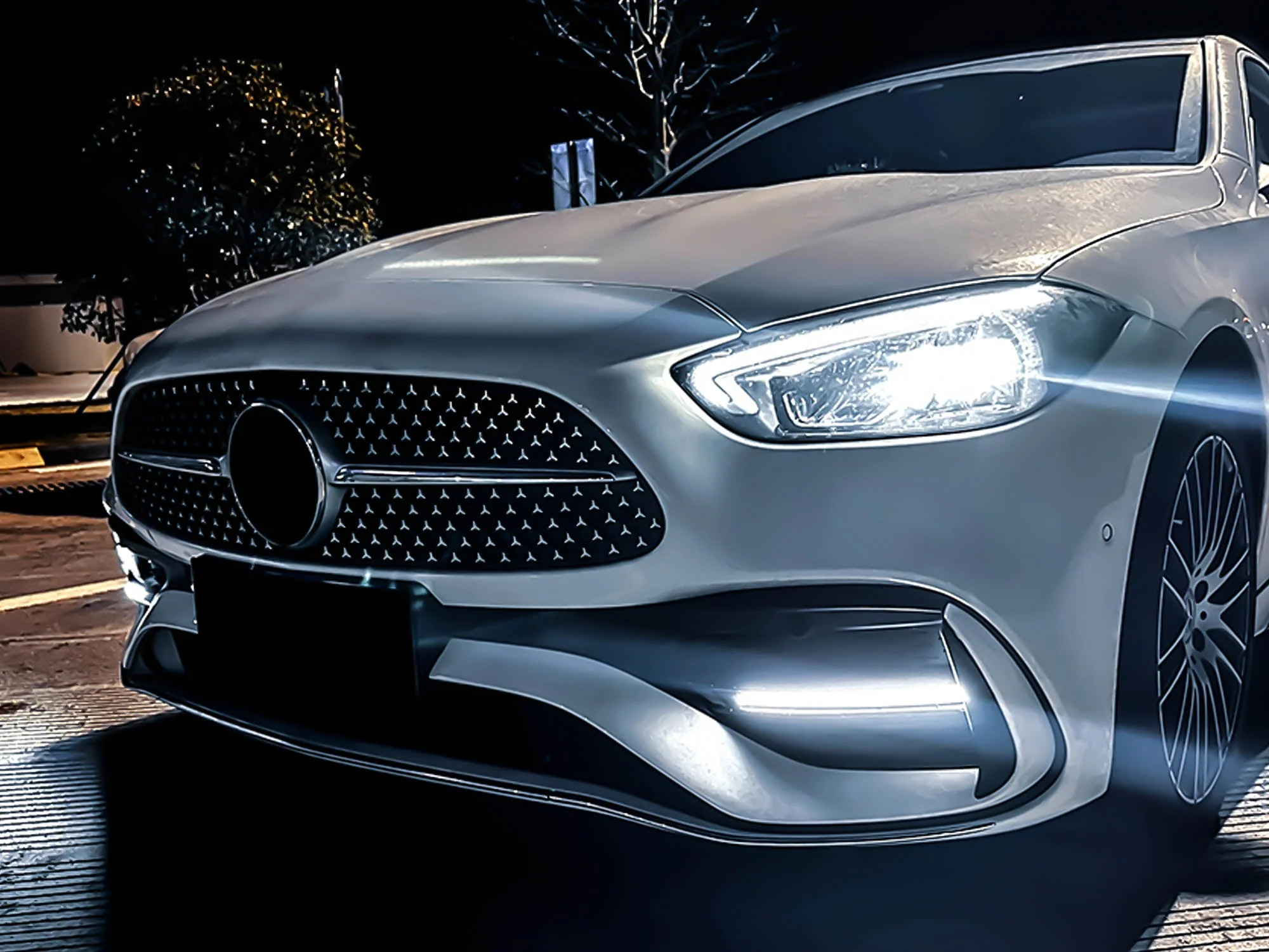 LED DRL Fog Lights for 2022–2025 Mercedes W206 C200 C300 AMG Line Sedan - Image 5