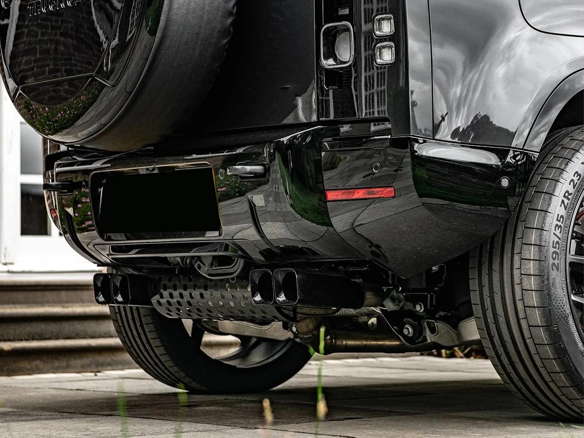 Pair Black Exhaust Muffler Tips for 2020-2026 Land Rover Defender L663 90/110/130 3.0L/2.0L - Image 2