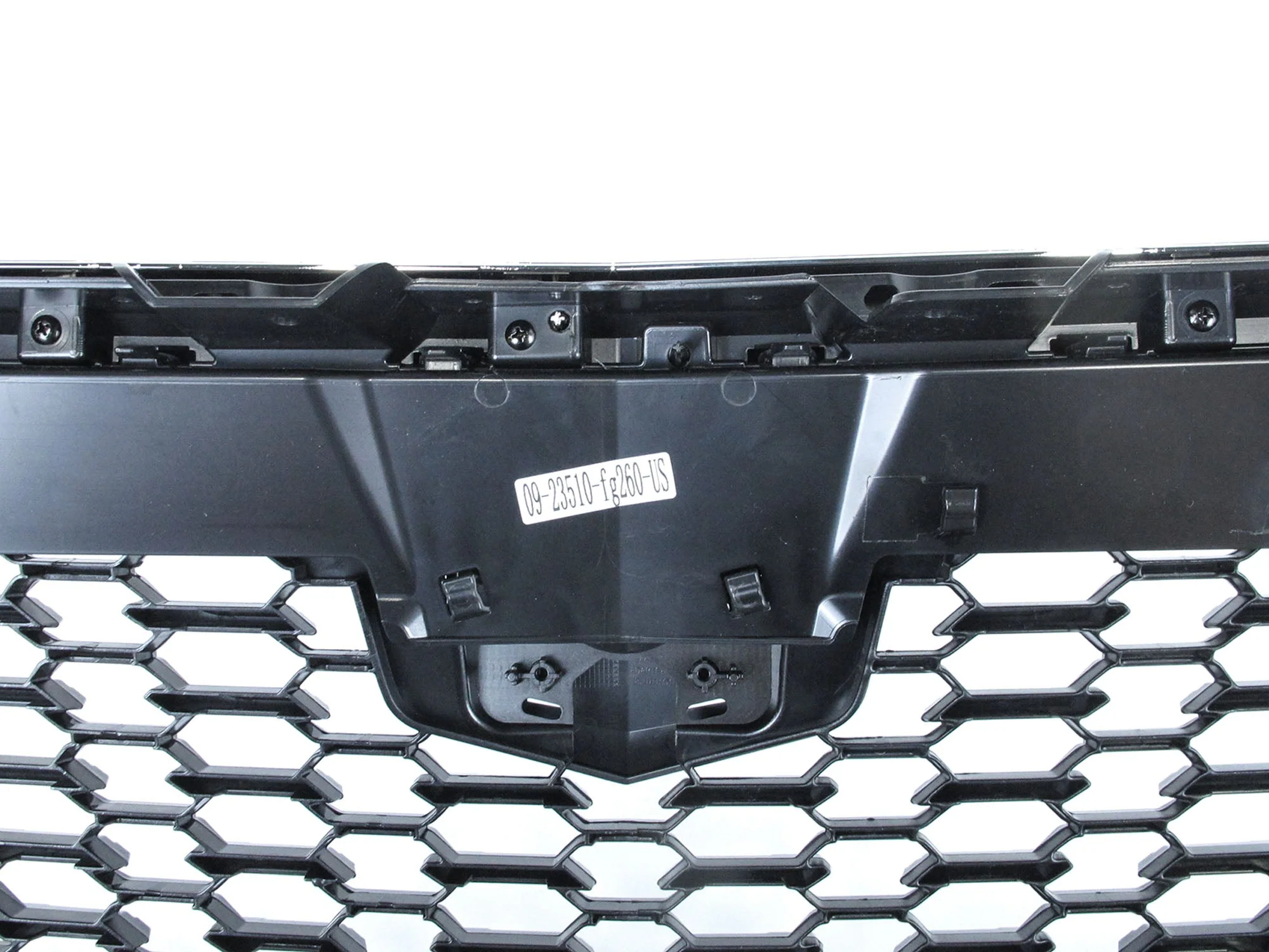 Chrome Diamond Front Upper Grill for Cadilalc XT5 LCI 2020-2024 w/o Camera - Image 10