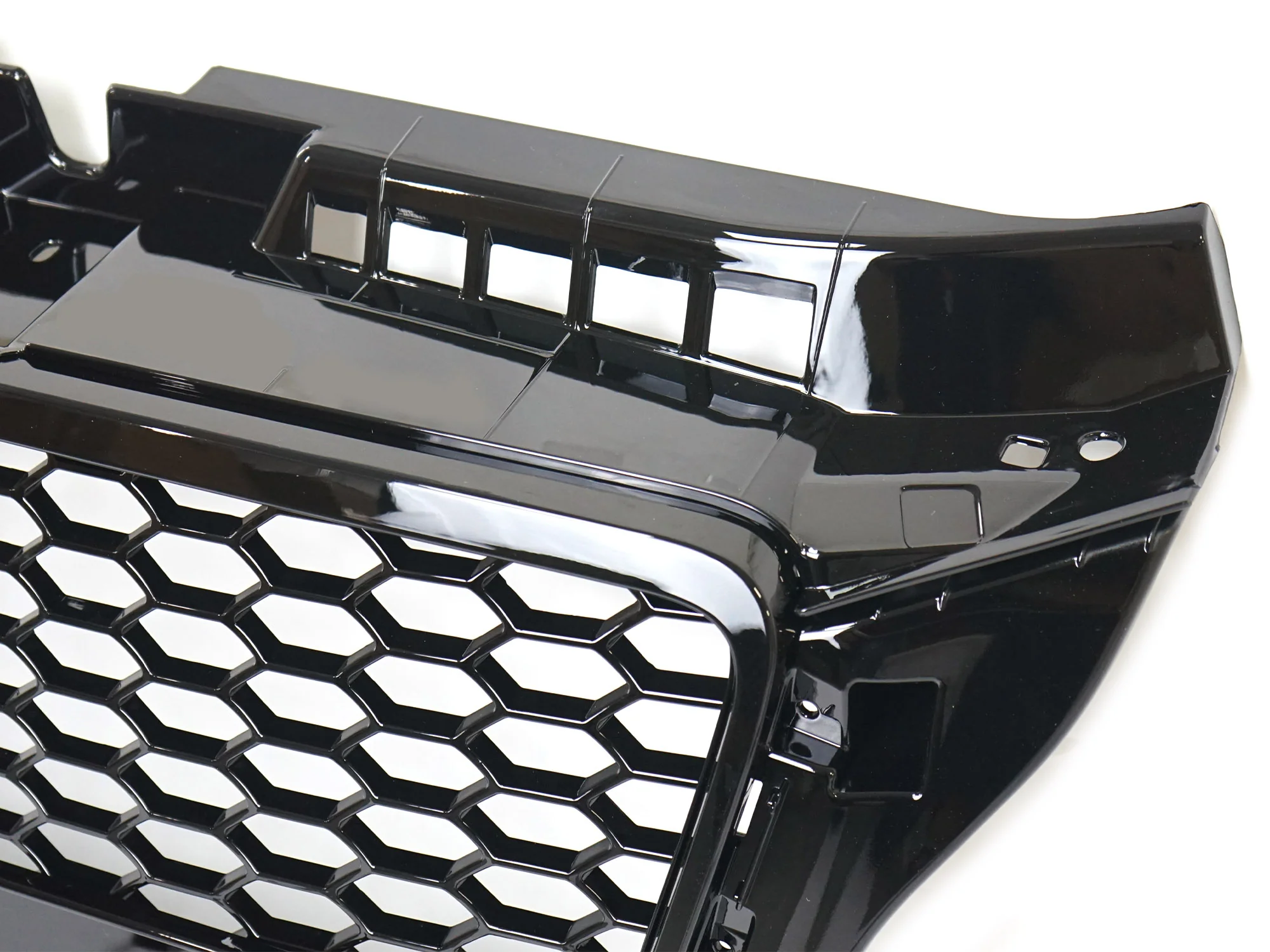 RS3 Style Front Grille Gloss Black for Audi A3 8P 09–13 Honeycomb Mesh - Image 5