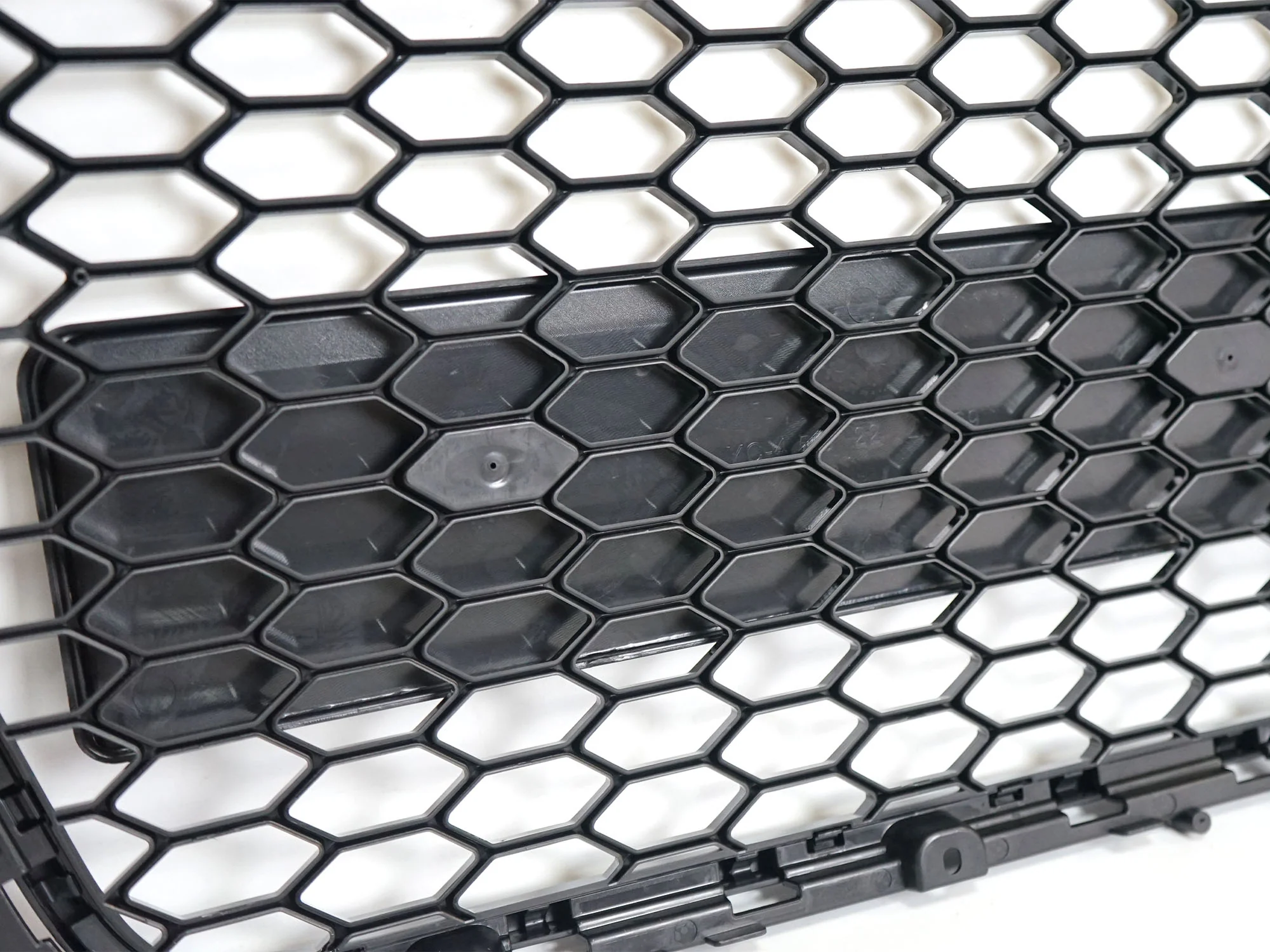 RS3 Style Front Grille Gloss Black for Audi A3 8P 09–13 Honeycomb Mesh - Image 9