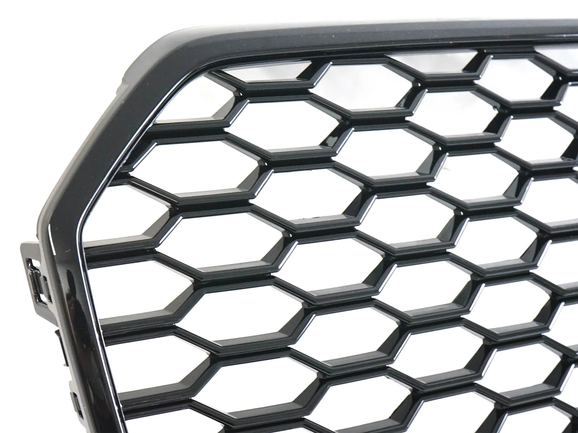 RS6 Look Badgeless Honeycomb Grille For Audi A6 S6 C7 2016–2018 Gloss Black - Image 6