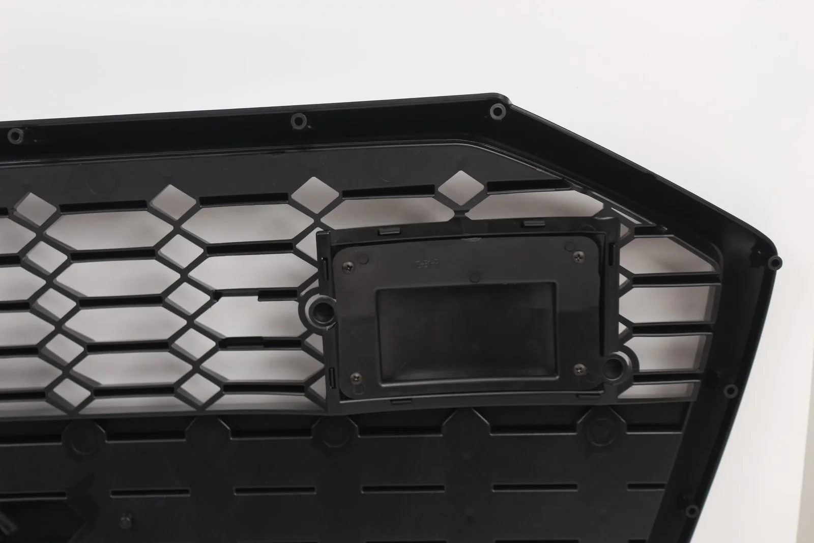 RS6 Style Front Bumper Grille Honeycomb Gloss Black For Audi A6 S6 C8 2019-2022 - Image 12